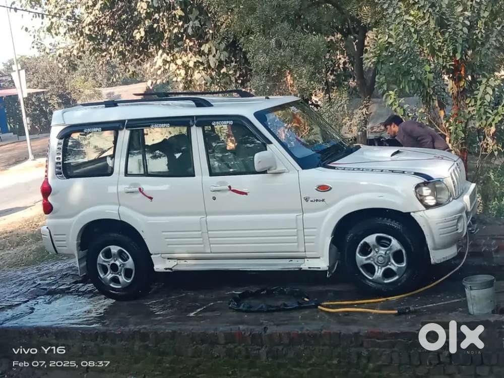 Gaadi Mst Hai Ingen Me Bilkul Chhed Chhad Nhi Hua Hai
