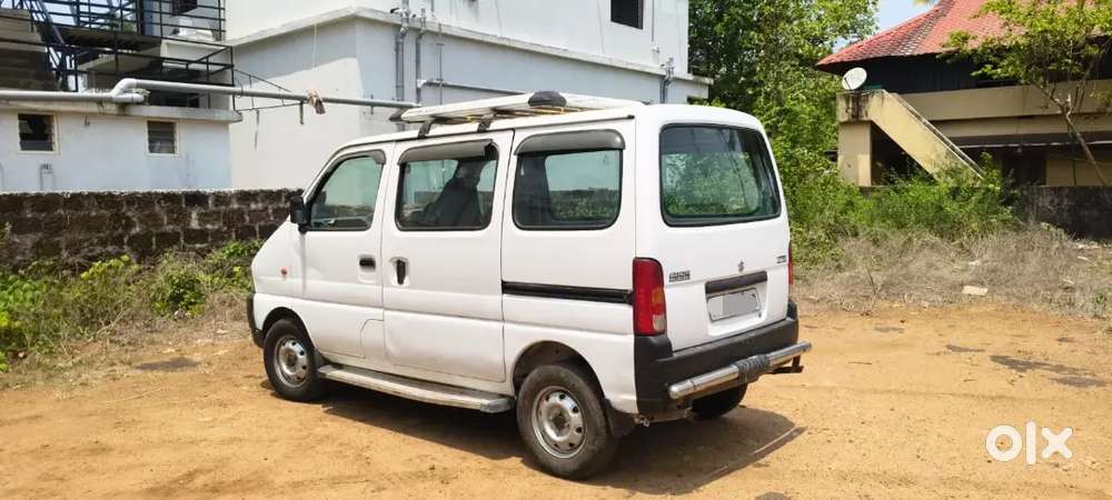 Maruti Suzuki Eeco 2017 Cng & Petrol 81204 Km Driven