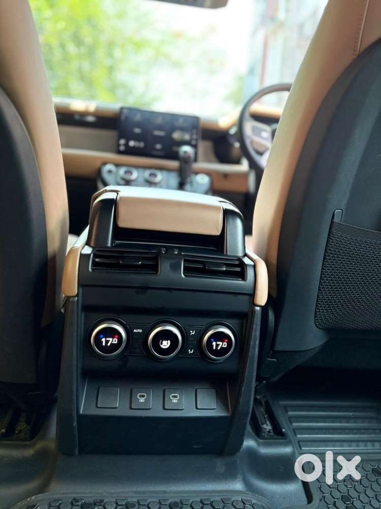 Defender Black Colour 6 Months Old Ka Registered With Fancy No