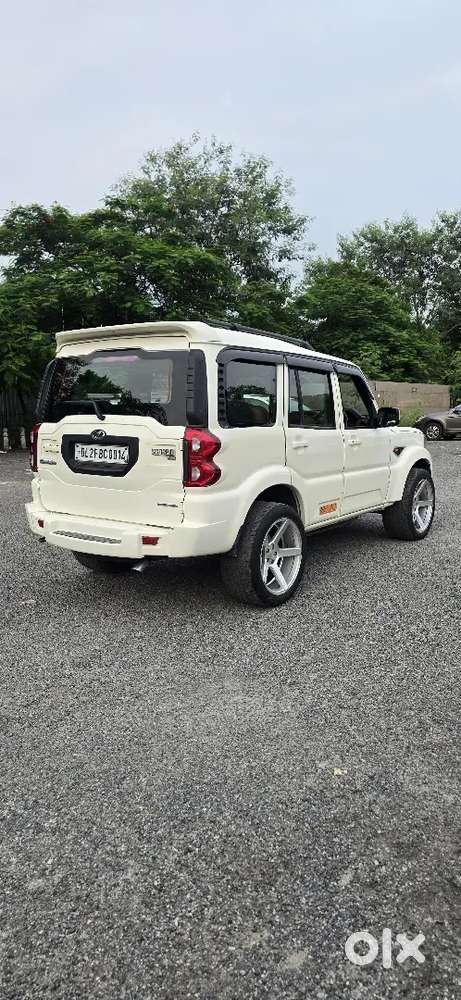 Mahindra Scorpio S6 Plus 2.2,3 Lakh Accessories Extra Fitted, 84000km