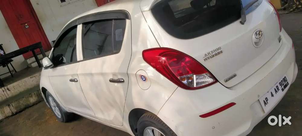 Very Good Vehicle With Lining Work And Sound System