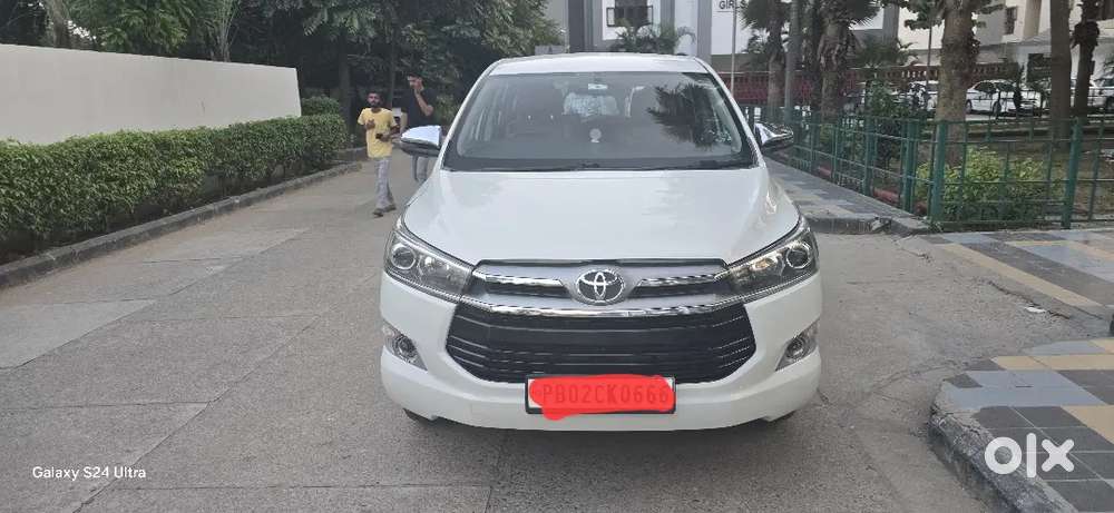 Toyota Innova Crysta 2018