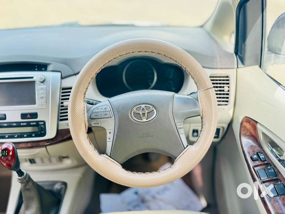 Toyota Innova 2.5 V 2012 Good Condition