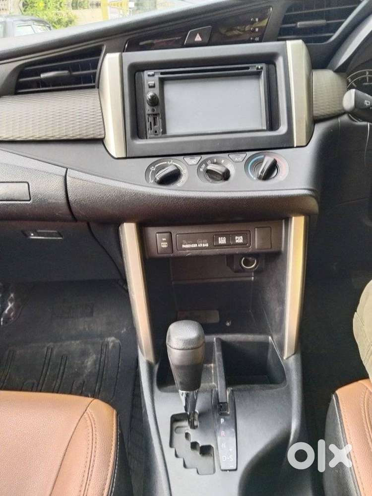 Toyota Innova Crysta 2.8 Gx At, 2017, Diesel