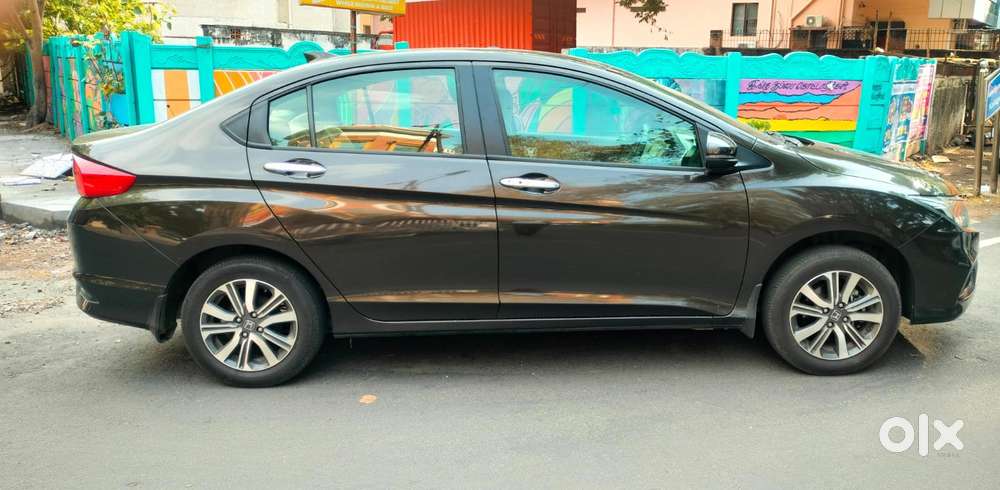 Honda City 1.5 V 5th Gen I-vtec Mt, 2022, Petrol