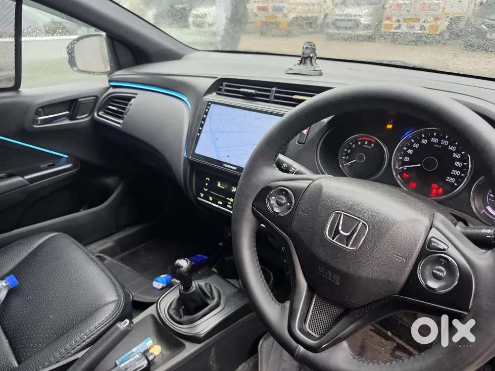 Selling The Honda City With Mind Condition And Complete New Interior