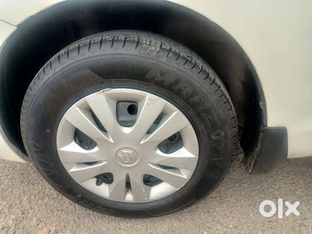 Maruti Suzuki Dzire 1.2 Vxi 2012