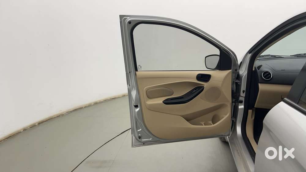 Ford Figo Aspire Titanium, 2016, Petrol