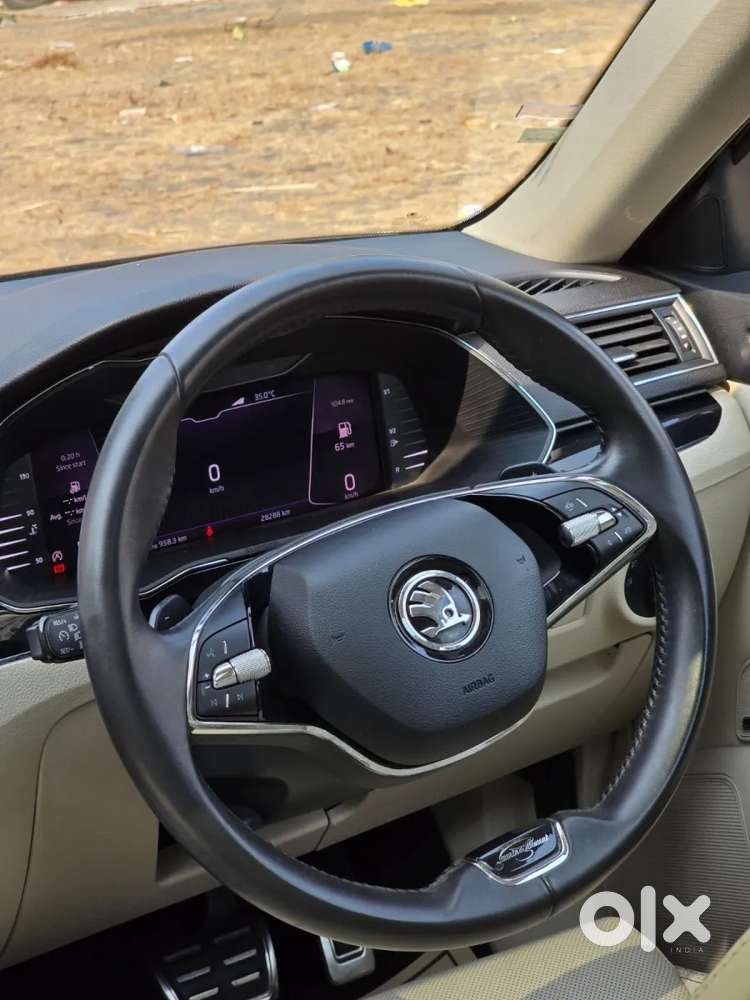 Skoda Superb 2.0 L&k Tsi At, 2021, Petrol