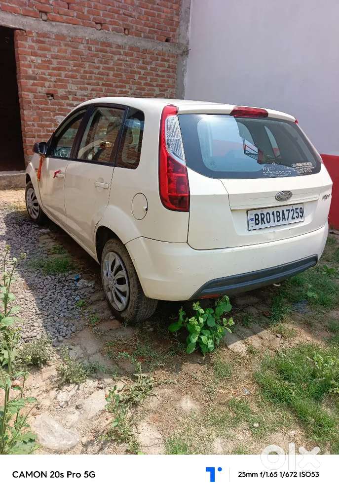 Ford Figo 2011 Petrol 80000 Km Driven