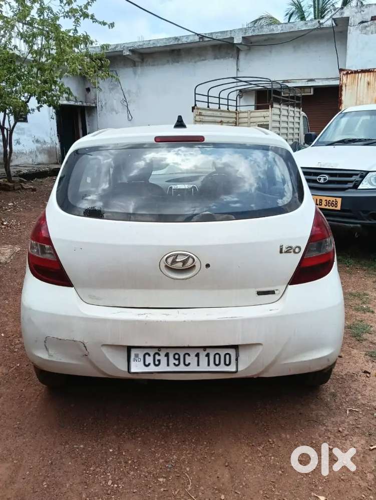 Hyundai I20 2011 Model Petrol, 1,40,000 Km Driven.