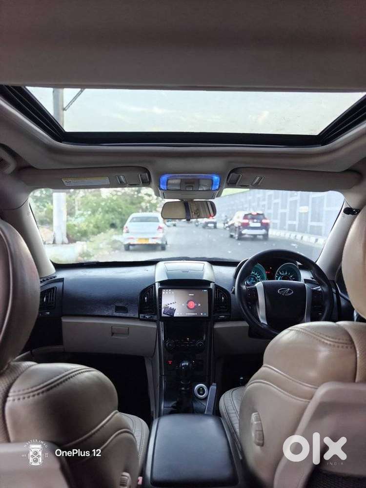Mahindra Xuv500 2.2 W10 Sportz Edition Mt, 2017, Diesel