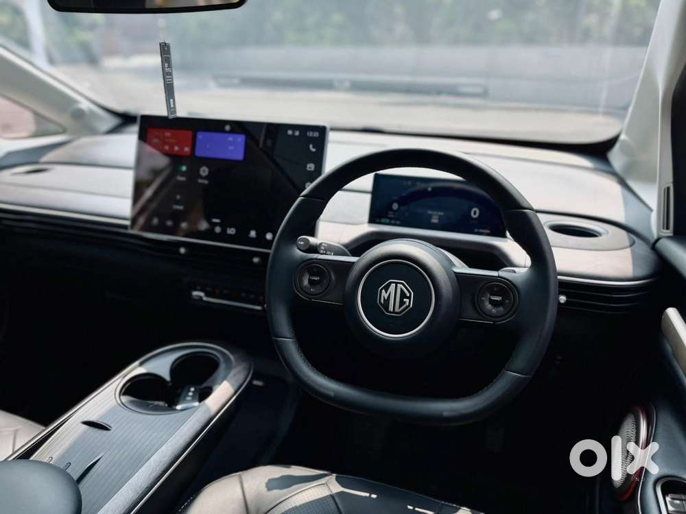 Mg Windsor Ev Essence, 2025, Electric
