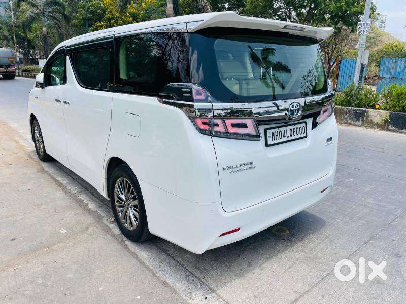 Toyota Vellfire 2.5 Executive Lounge, 2023, Petrol