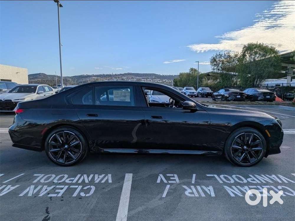 Bmw 7 Series 740i M Sport Petrol Automatic, 2023, Petrol
