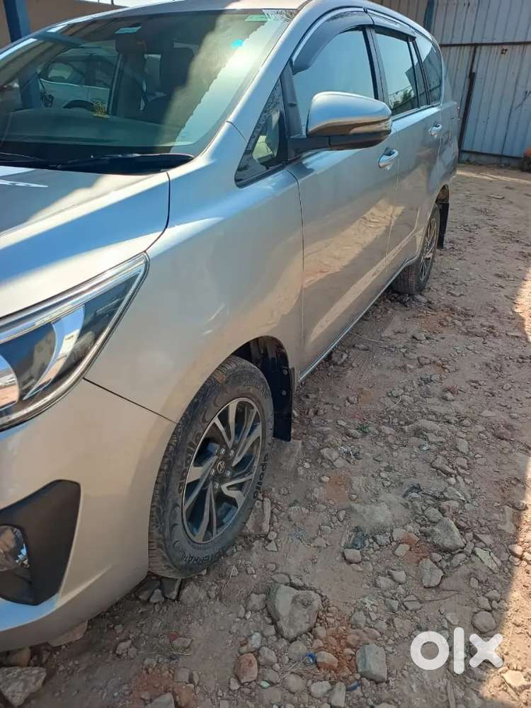 Toyota Innova Crysta 2022