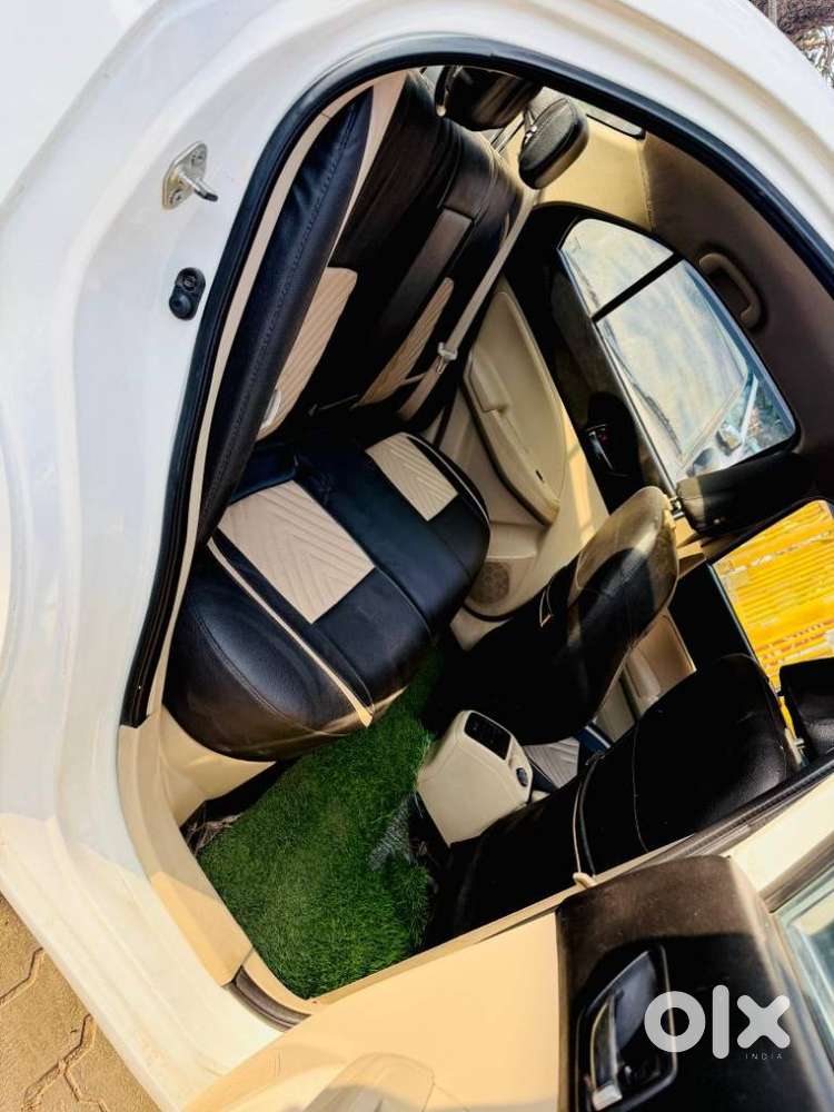 Maruti Suzuki Dzire 1.2 Vxi, 2022, Petrol