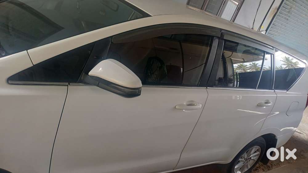 Toyota Innova Crysta 2.4 G Mt, 2017, Diesel