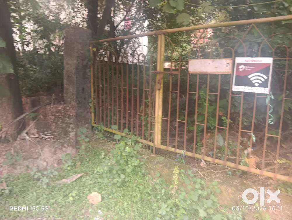Pandith House near Kuthar 9 Cents only 100 meters from Main road
