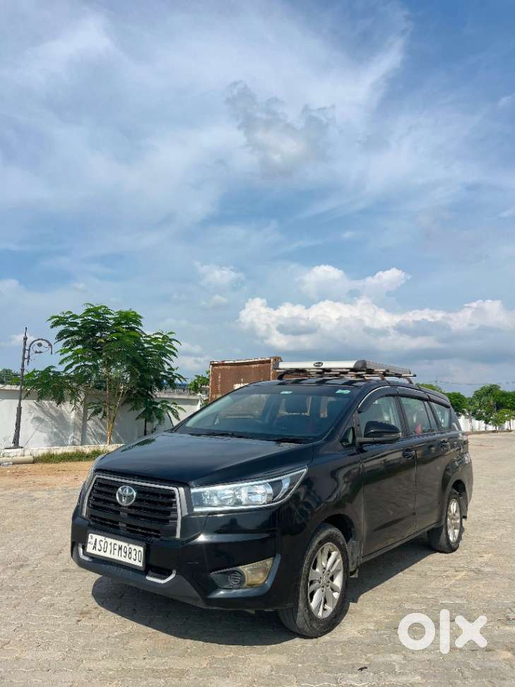 Toyota Innova Crysta 2.4 Gx Mt, 2023, Diesel