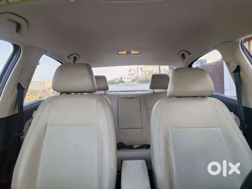 Volkswagen Vento 1.2 Highline Plus At 16 Alloy, 2019, Petrol