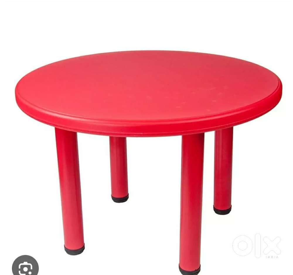 Red table circle