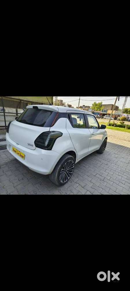 Maruti Suzuki Swift Vvt Zxi, 2022, Petrol