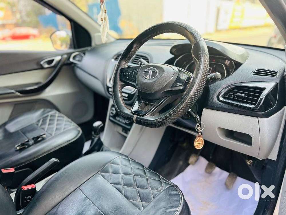 Tata Altroz Xz, 2020, Petrol