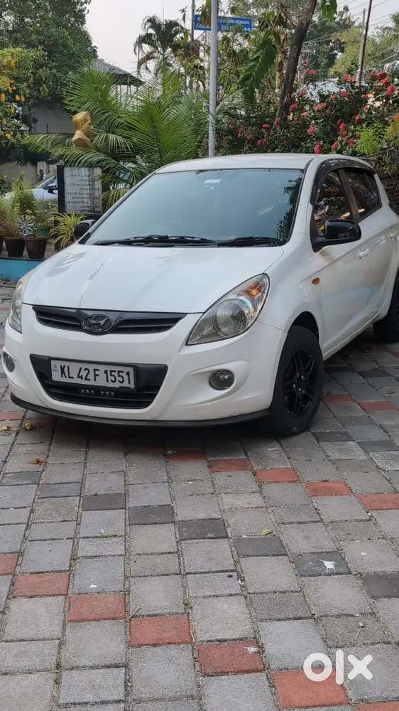 Well Maintained, Fully Painted,hyundai I20 Crdi 2011 Model
