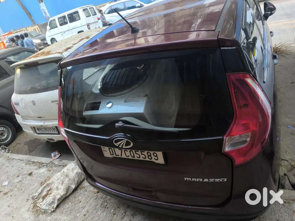 Mahindra Marazzo M4 11 October  2018 Diesel 85000 Km