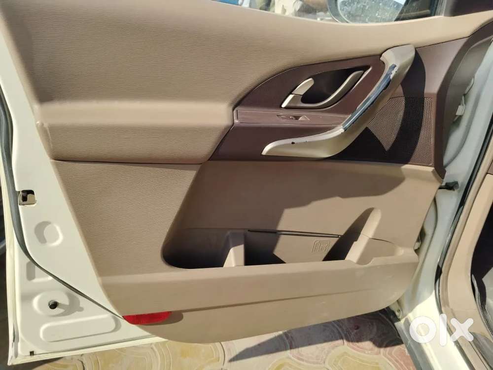 Mahindra Xuv500 At W8 Fwd, 2013, Diesel