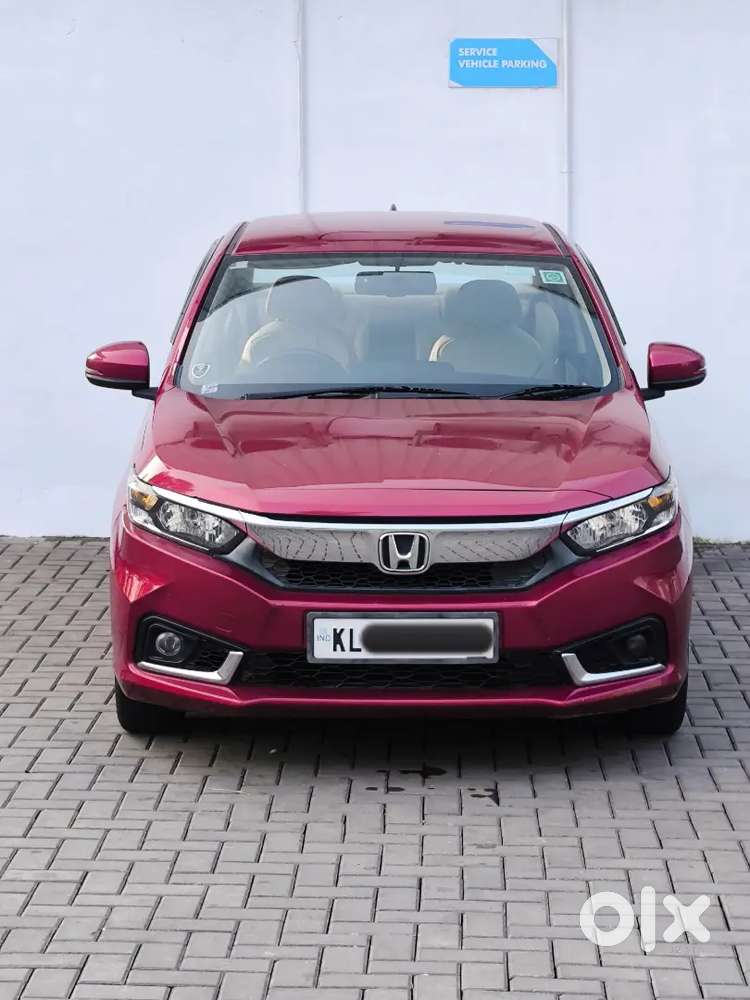Honda Amaze Cvt Automatic Showroom Maintained Car For Sale