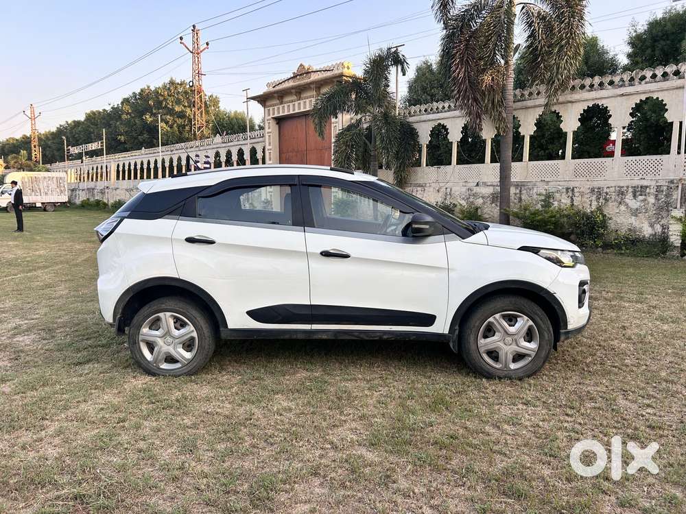 Tata Nexon 1.5 Revotorq Xm, 2021, Diesel