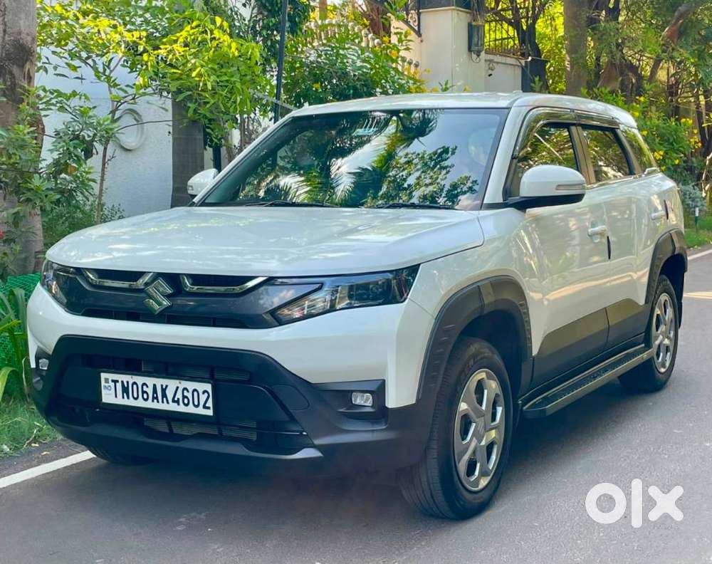 Maruti Suzuki Brezza 1.5 Lxi Smart Hybrid, 2025, Petrol