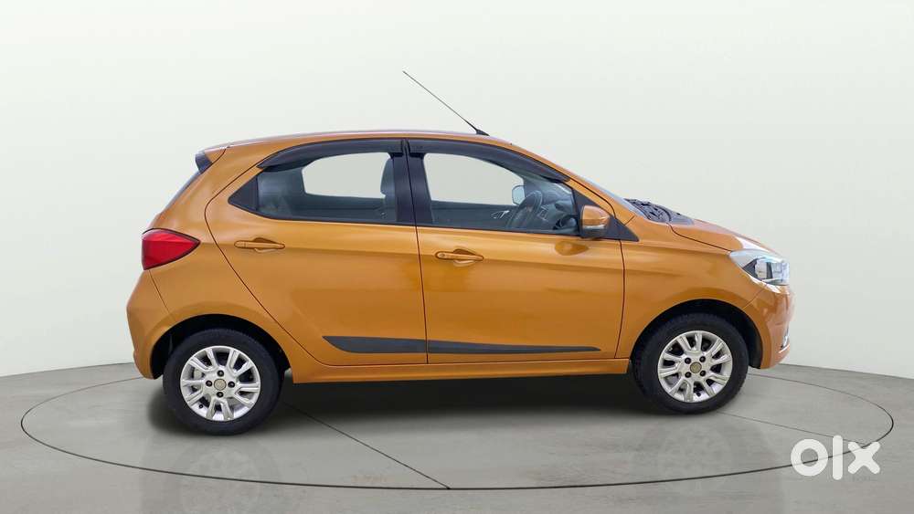 Tata Tiago 1.2 Revotron Xza, 2017, Petrol
