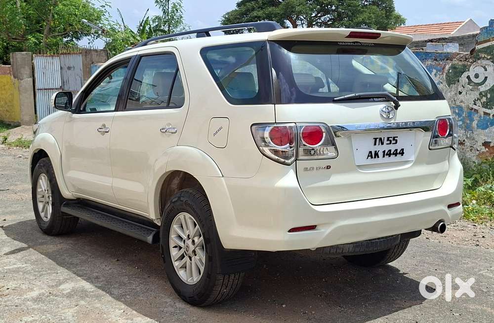 Toyota Fortuner 2.5 4x2 Mt Trd Sportivo, 2014, Diesel