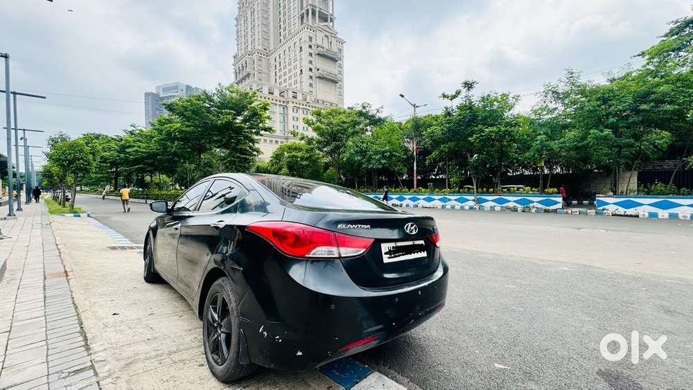Hyundai Elantra Petrol 2013