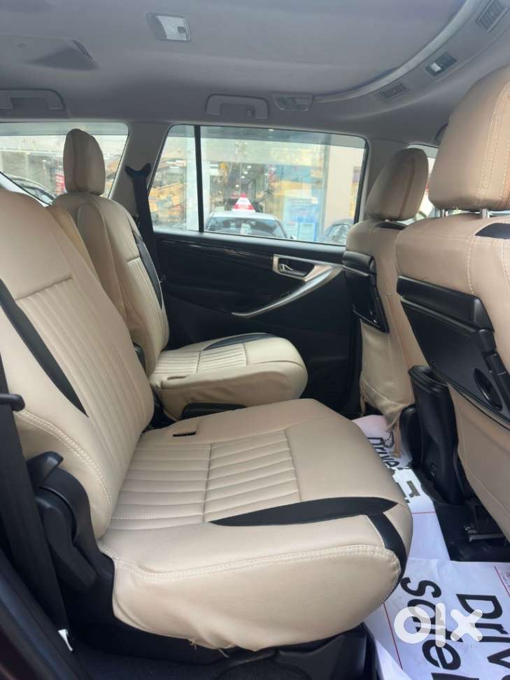 Toyota Innova [2009-2012] 2.0 Vx 7 Str Petrol Bs Iv, 2021, Petrol