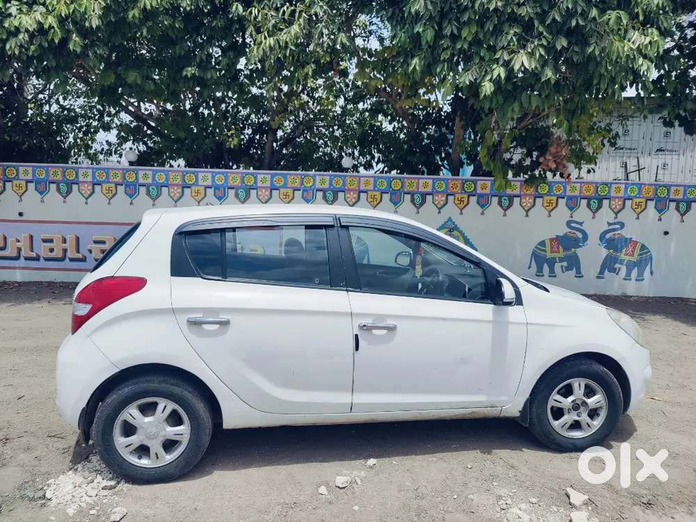 Hyundai I20 Active 2011 Diesel 125000 Km Driven
