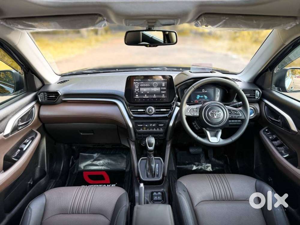 Toyota Urban Cruiser Hyryder 1.5 V Hybrid, 2026, Petrol