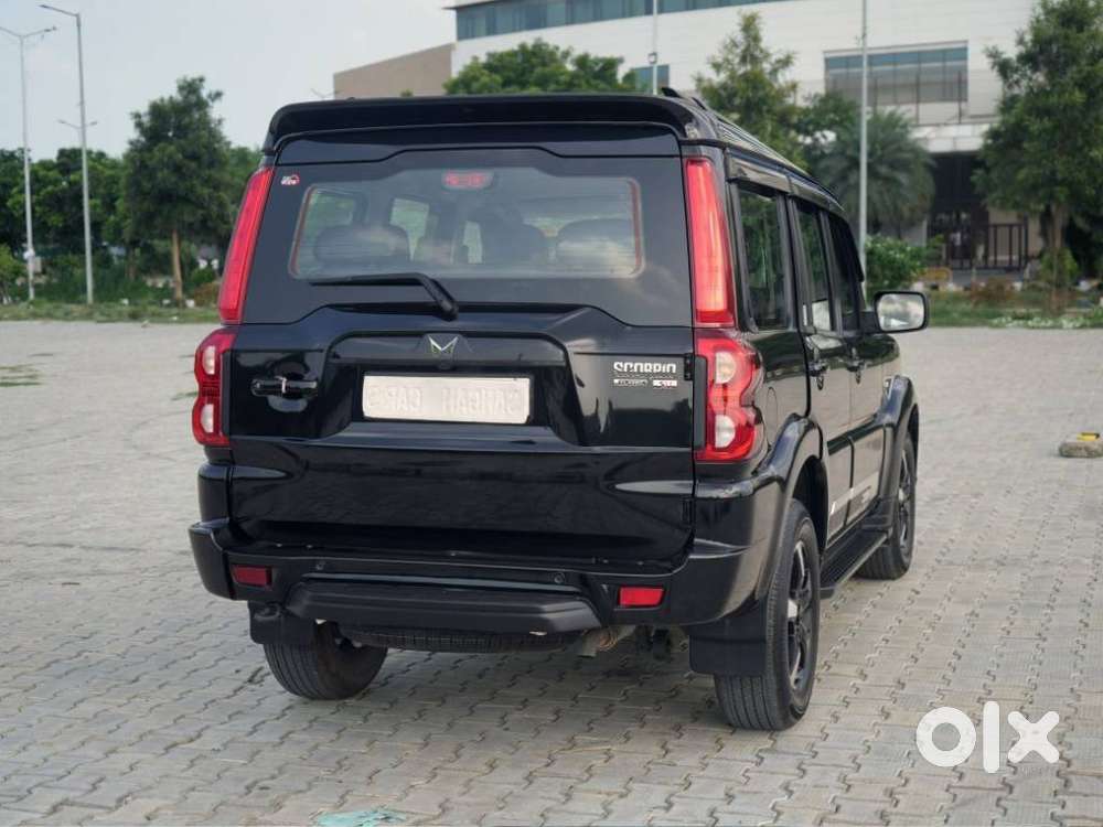 Mahindra Scorpio Classic 2.2 S 11 Mt 7 Str, 2024, Diesel