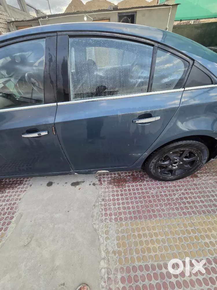 Chevrolet Cruze Diesel 2010 Year