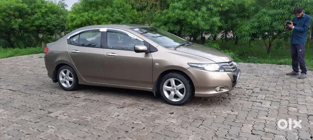 Pure Petrol Honda City V Top Model