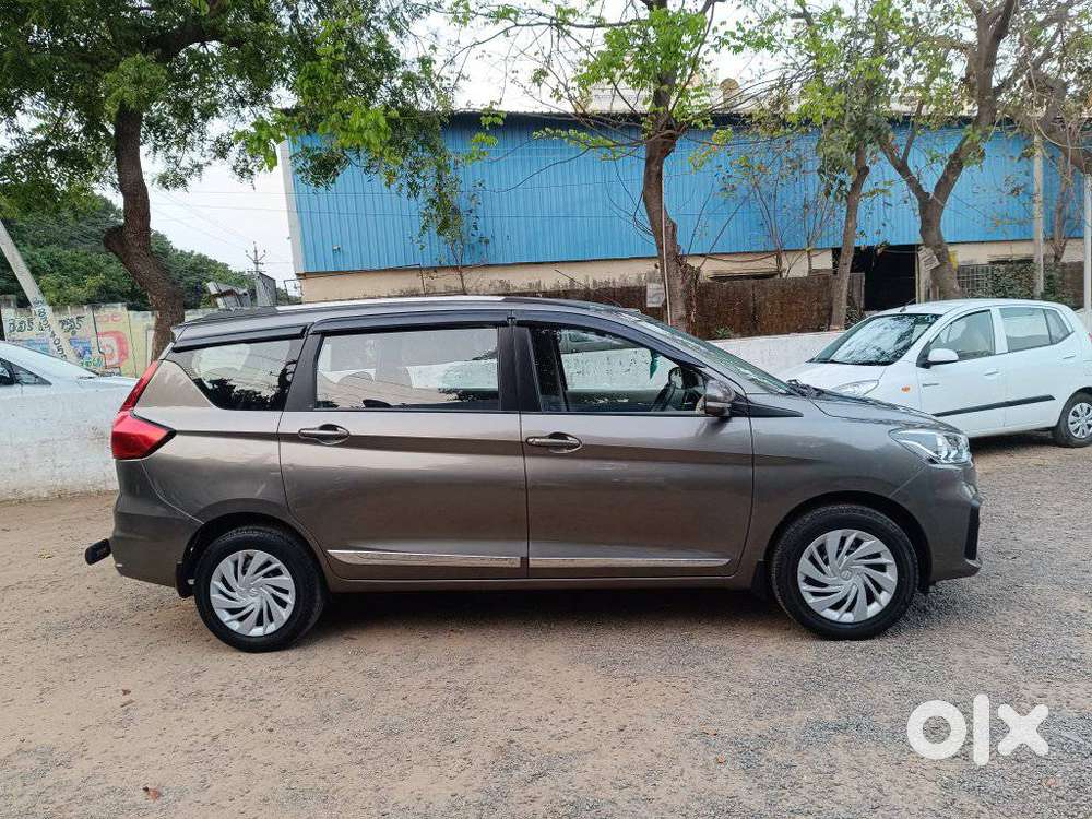 Maruti Suzuki Ertiga 2022-2023 Vxi Cng, 2023, Cng & Hybrids
