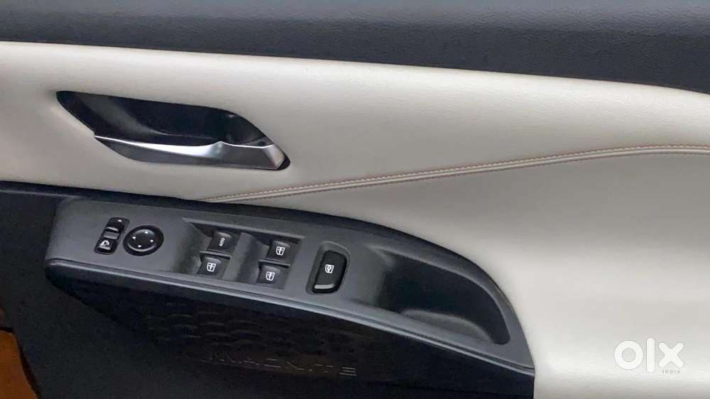 Nissan Magnite Kuro Edition 1.0 Turbo Petrol Cvt, 2024, Petrol