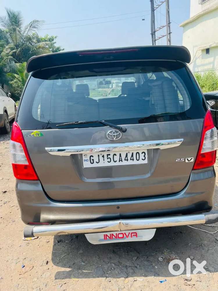 Toyota Innova Diesel 2012