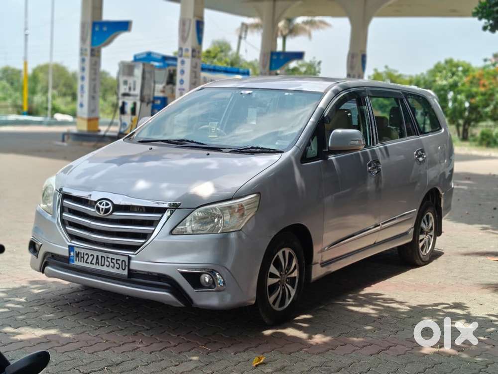 Toyota Innova 2.5 Vx 8 Str Bs-iii, 2015, Diesel