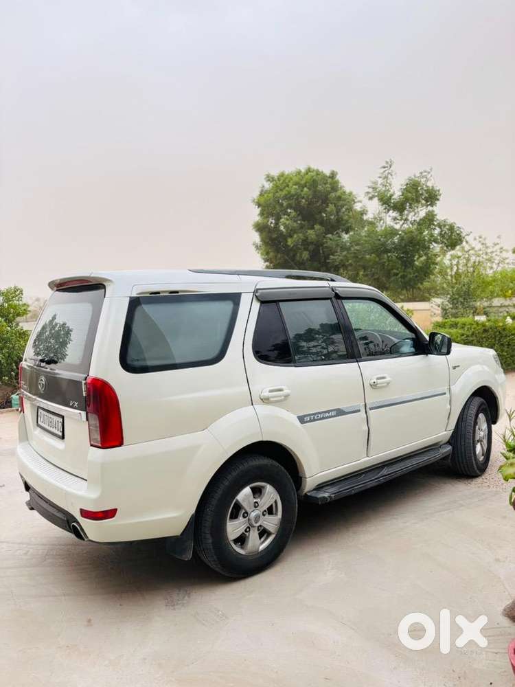 Tata Safari Storme 2018