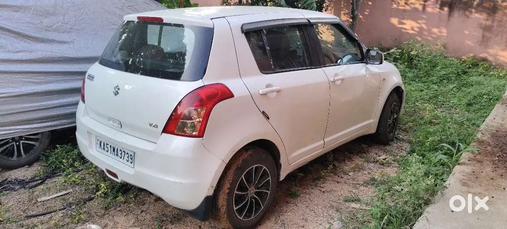 Swift Maruti Suzuki Petrol 2010