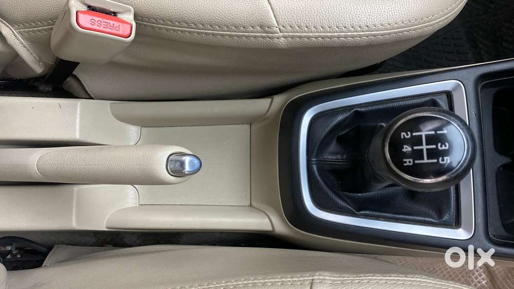 Maruti Suzuki Swift Dzire Zxi + Mt, 2017, Petrol